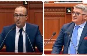“Të del miu nga këmbët e s’di ku të futesh”, deputeti i PD tregon përse qeshën me fjalimin e kolegut