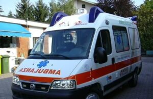 Bie nga lartësia e hotelit, humb jetën 28-vjeçari në Tiranë