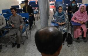 Talebanët vendosin kufizime për shkollimin e grave