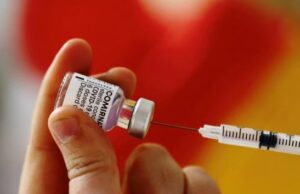 Protestë kundër vaksinimit anti-covid në Tiranë