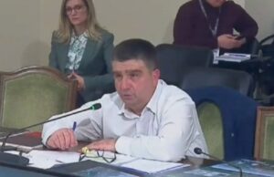 Subashi humb toruan, kërcënon Tabakun/ ‘Tërhiqe se merrem me familjarët e tu!’