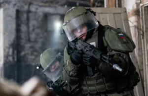 Në Rusi qytetarët i thonë “JO LUFTËS”, policia i arreston