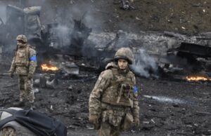 Një tjetër qytet ukrainas drejt rënies/ Ushtria ruse vendos postblloqe