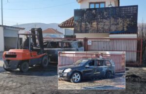 Bëhen shkrumb e hi 6 makina në një servis, zjarrëvënia e qëllimshme!