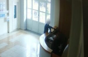 Gjirokastriti tenton të vjedhë lekët e spitalit me pistoletë lodër