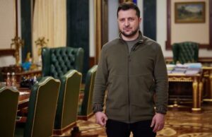 Del në ankand bluza ushtarake e Zelensky-t, shitet për 90,000 £