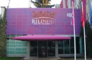 Presidenti/ PS-ja po i djeg qëllimisht raundet e votimit