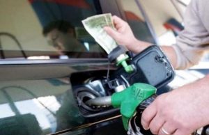 Nafta më e shtrenjta në rajon. Shqiptarët paguajnë taksa deri 2.5 herë më të larta se Kosova e Maqedonia