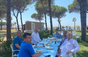 Pronari i mediave Hysenbelliu publikon fotot e Ramës te “Prestige Resort”