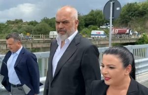 Balla: Falënderojmë qytetarët që dëgjuan Ballukun dhe i lanë rrobat me 30 gradë!