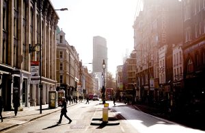 Shqiptari kapet me shtëpi bari në Angli: Më mirë në burg sesa në Shqipëri